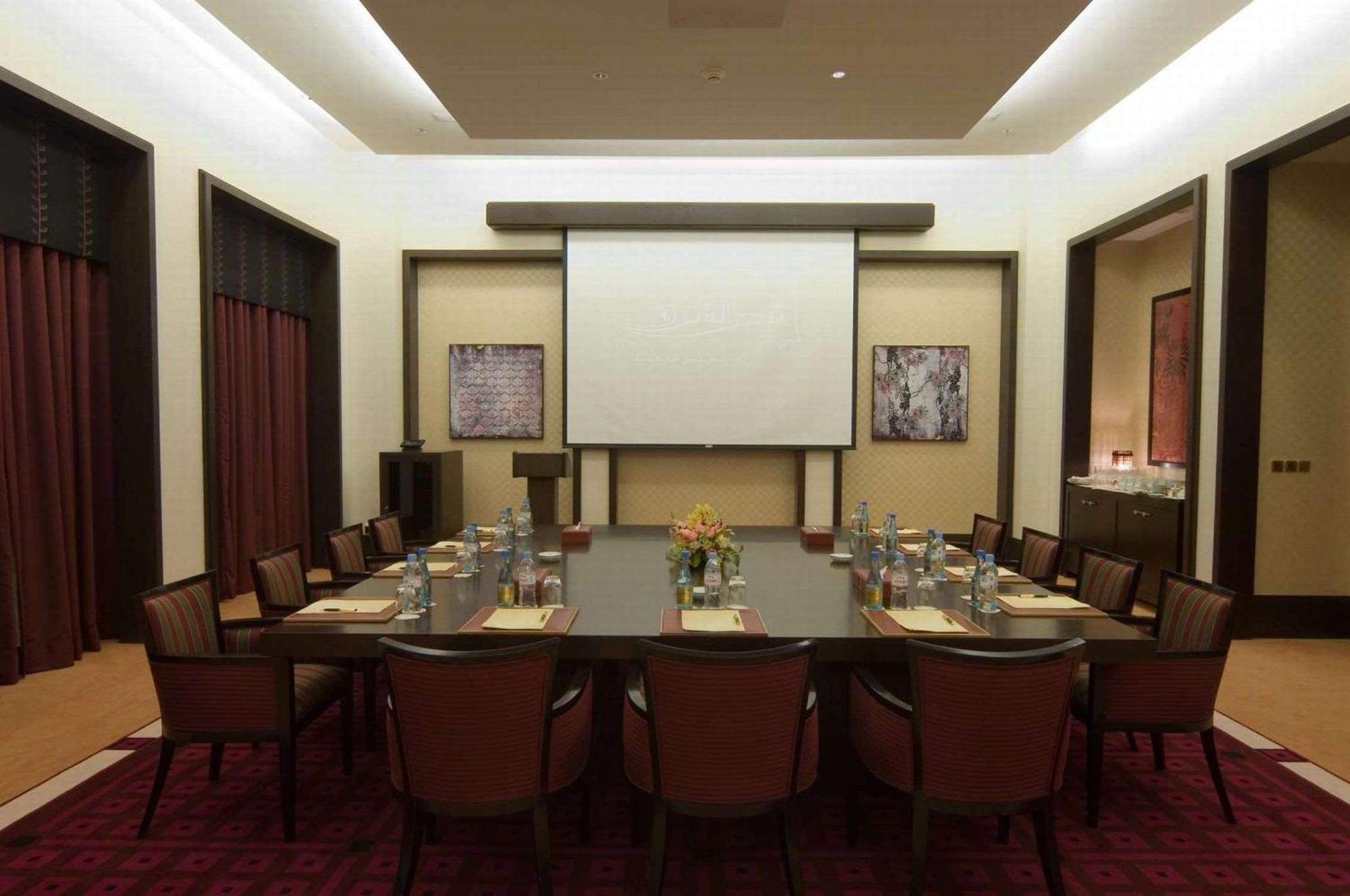 Waldorf Astoria Jeddah - Qasr Al Sharq Hotel Бизнес снимка